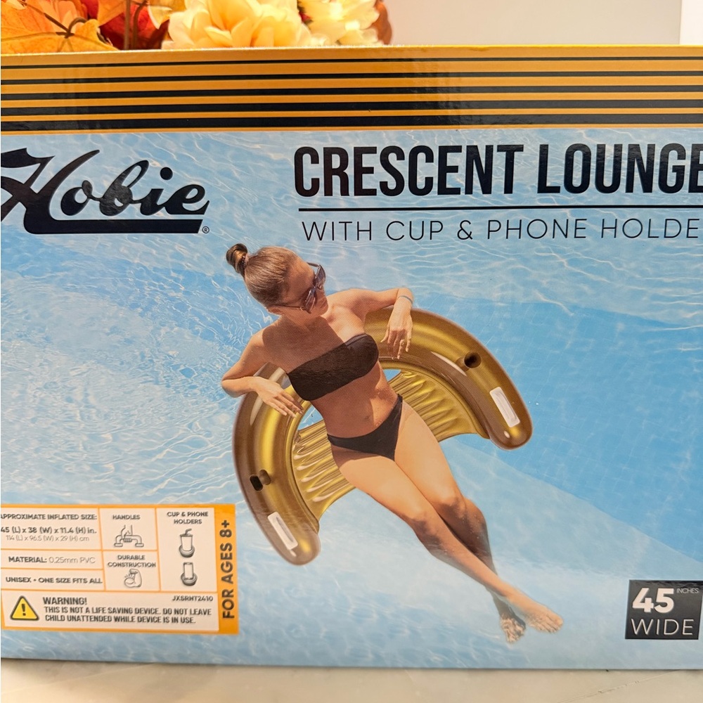Floatimini Gold Crescent Lounge with Phone Holder